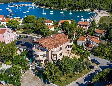 Appartement mit Bootsanleger