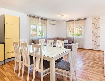 Appartement Wohnung "Dragan" mit Balkon