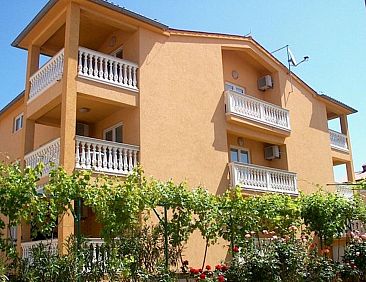 Appartement in der Nähe des Sandstrandes
