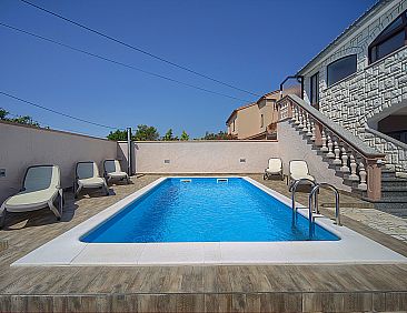 Vakantiehuis Villa mit Garten, Grill und Terrasse