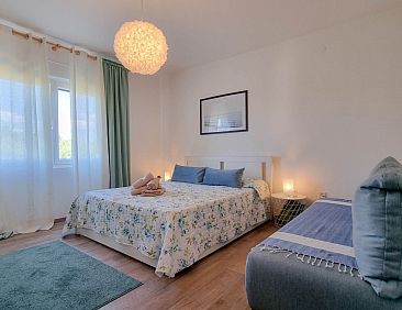 Appartement Wohnung "Ester" mit Balkon