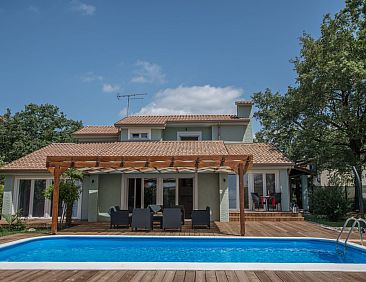 Vakantiehuis für 10 Personen und 2 Kinder in Juricani, Ist