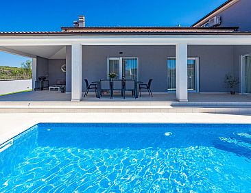 Vakantiehuis Villa Tea mit beheiztem Salzwasserpool