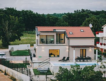 Geschakelde woning in Jakovici