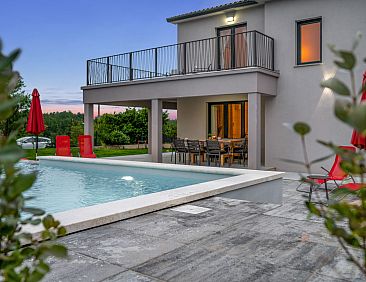 Vakantiehuis Villa Family Love mit Garten und Spielplatz