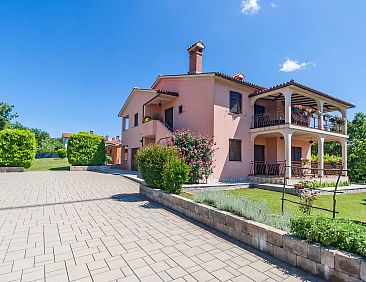 Vakantiehuis Vollständig freistehendes Haus mit schönem Ga