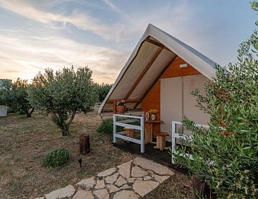 Huisje in Vrsine, Marina