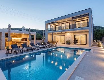 Vakantiehuis Villa Diana, modern gestaltet, in Dograde