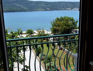 Appartement Schöne Wohnung in Poljica mit privatem Parkplat