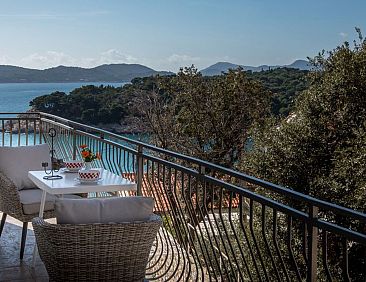 Appartement Mélanie C im ersten Stock einer Villa am Strand