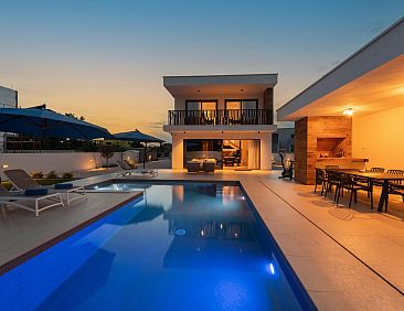 Vakantiehuis Ferienvilla "Villa Piano" mit eigenem Pool