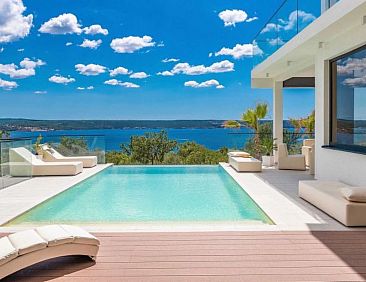 Vakantiehuis Luxury Villa Michele with infinity pool