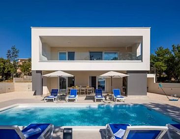 Vakantiehuis Seaview Villa Deep Green with pool