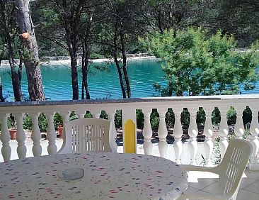 Appartement mit Terrasse am Meer