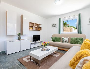 Appartement Wohnung "Maya S" mit Terrasse
