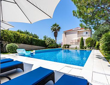 Appartement Helle Studio-Ferienwohnung mit Sonnenbalkon