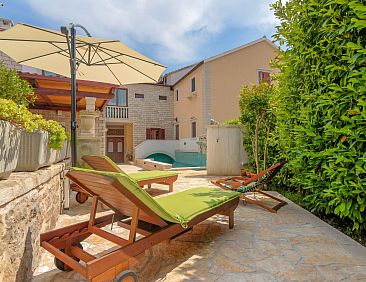 Vakantiehuis Ferienvilla "Laurus" mit Blick auf das Wasser