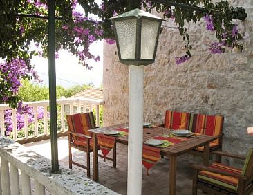 Appartement mit Terrasse