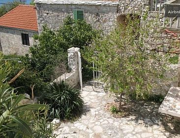 Appartement Wohnung in Zavala mit schönem Garten