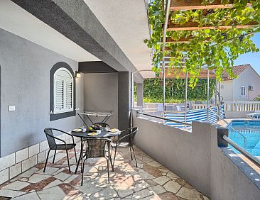 Appartement Ticic 4, Ciovo Sleeps 3