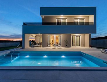 Vakantiehuis Stunning Villa Marea with a private pool