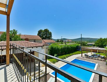 Vakantiehuis Stone villa Anita with pool