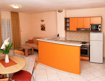 Appartement Modern eingerichtete Ferienwohnung orange