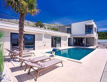 Vakantiehuis Exklusive Villa Magic mit beheiztem Pool und Sa