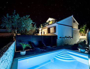 Vakantiehuis mit Privatpool für 9 Personen ca. 95 m&sup2; i