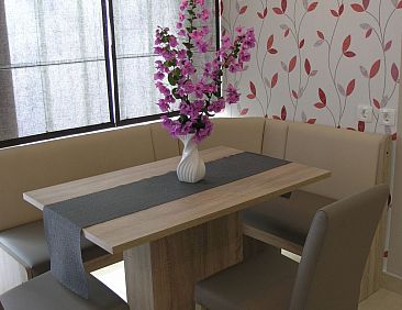 Appartement "Dobrila" direkt am Strand