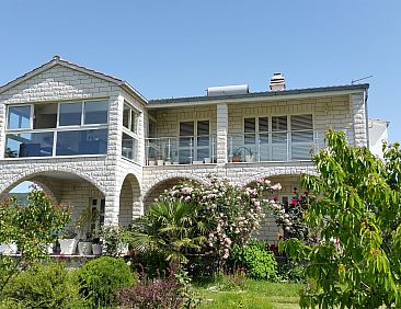 Vakantiehuis Anwesen "Villa Almas, Sauna, Fitnessraum, Multi