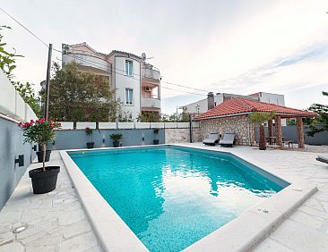 Appartement Apartments Marina 6 2+1