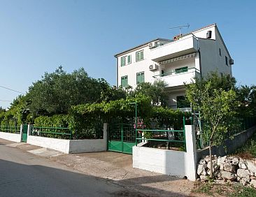 Appartement Studio apartman Blazevic 01 (1 kat)