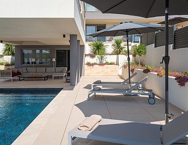 Vakantiehuis Villa La Tina in Petrcane, Dalmatien