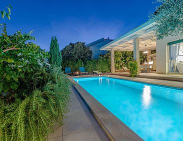 Appartement After All Wohnung mit Pool in Mandre, Pag