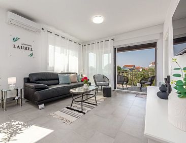 Appartement Apartment Laurel near the sea