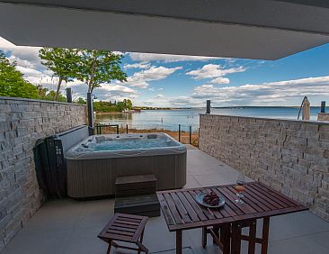 Vakantiehuis Ferienvilla "Miri Palme" mit Whirlpool