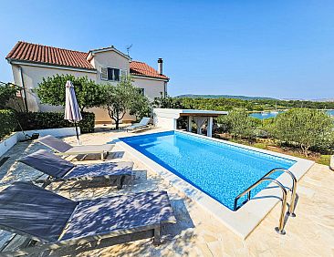 Vakantiehuis Katenas