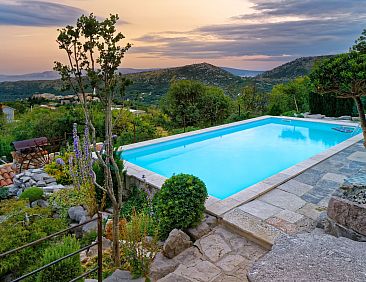 Vakantiehuis Ecovilla Mirabilis, prächtiges Ferienhaus mit 