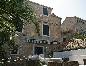 Marina II