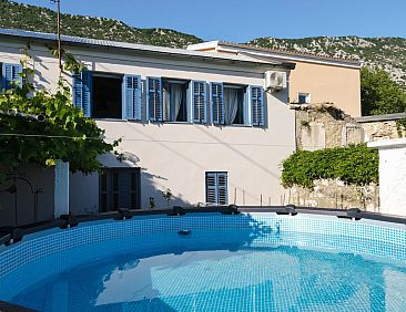 Vakantiehuis Mediterranes Haus mit privatem Garten und Pool