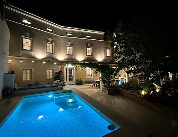 Vakantiehuis Villa "Cotton House" mit Schwimmbad