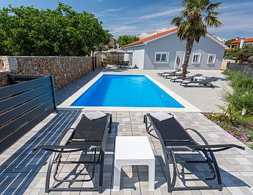 Vakantiehuis "Villa Mia" mit privatem Pool