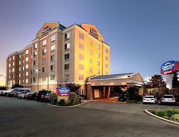 Fairfield Inn &amp; Suites Woodbridge