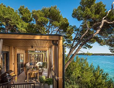 Hilltop Green Home Spectacular seaview
