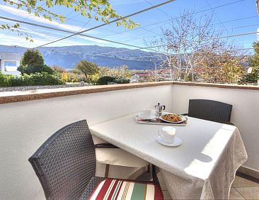 Appartement Appartement in Baška mit Grill