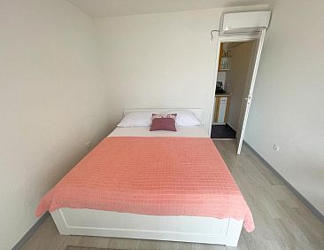 Appartement in Dramalj und Meerblick