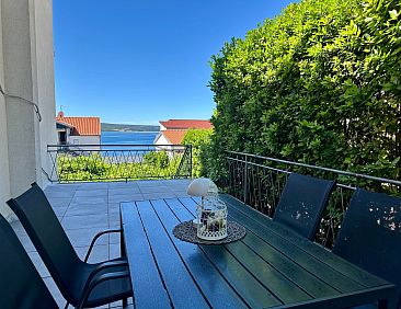 Appartement Wohnung in Dramalj mit Garten, Terrasse und Gril