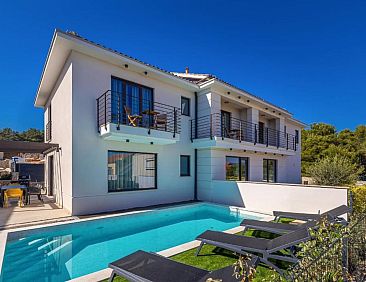 Vakantiehuis "Lana" mit Schwimmbad