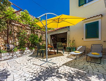 Vakantiehuis MANAS / HR-10925-01